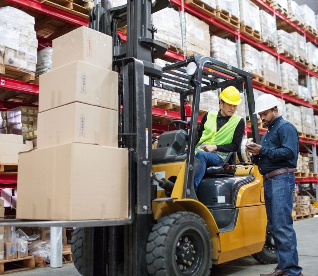 Professional cross-docking facility in Mobile, AL with WMS tracking, carrier coordination, and efficient dock operations