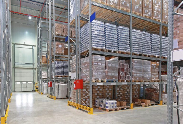 Verified warehouse facilities across North America ready for on-demand logistics services with OLIMP.