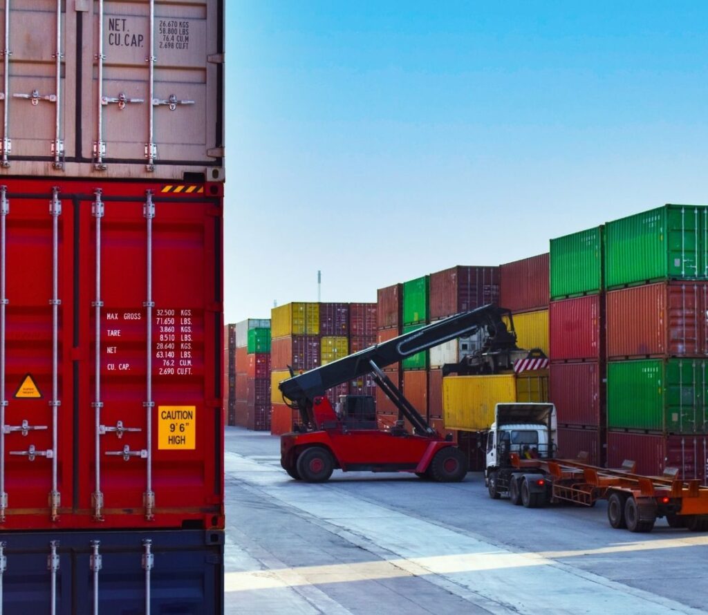 OLIMP Warehousing connects your freight to its destination, ensuring seamless delivery with expertise and precision.