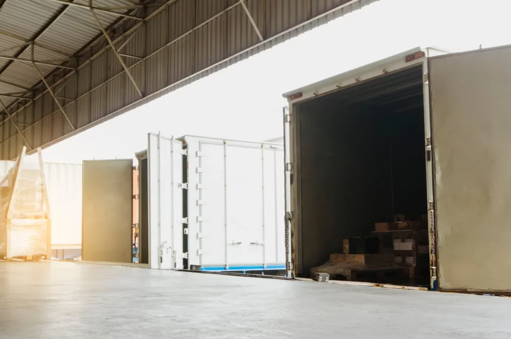 Keep your freight moving with fast cross-docking in Los Angeles. Ideal for carriers, shippers, and freight brokers.