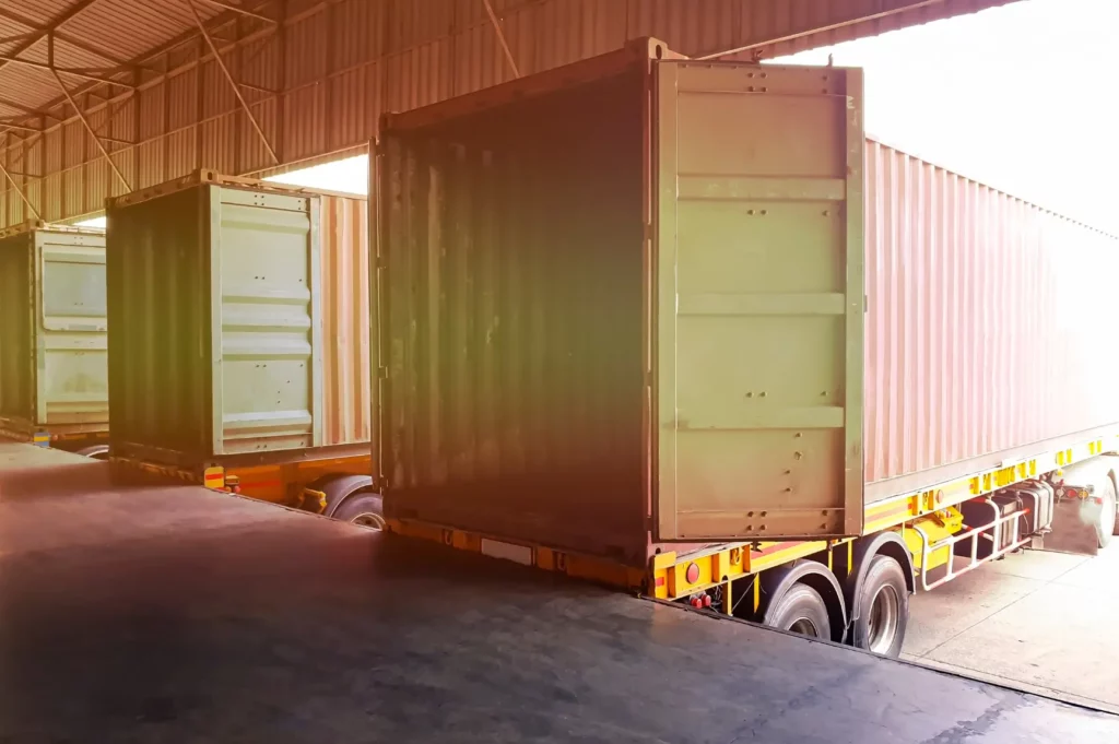 From Rail to Road, Seamlessly — OLIMP delivers fast, heavy-load transloading services in Utah. Click to streamline your logistics!